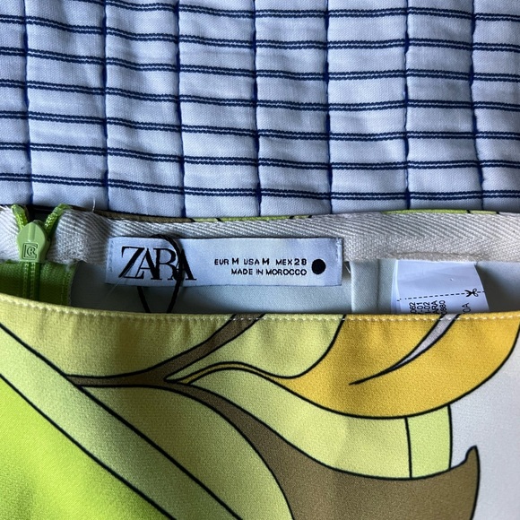 NWT Zara Patterned Mini Skirt - Picture 3 of 3